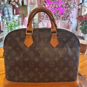 Vintage LOUIS VUITTON ALMA HANDBAG MONOGRAM